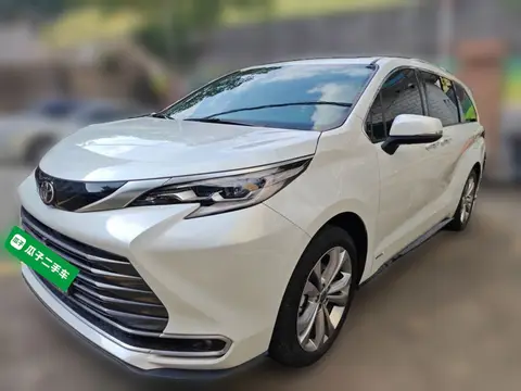 Toyota SIENNA 2024