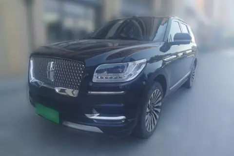 Lincoln Navigator 2021