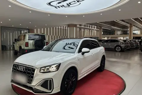 Audi Q2L 2023