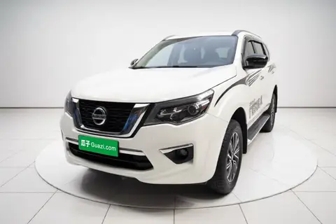 Nissan Terra 2019
