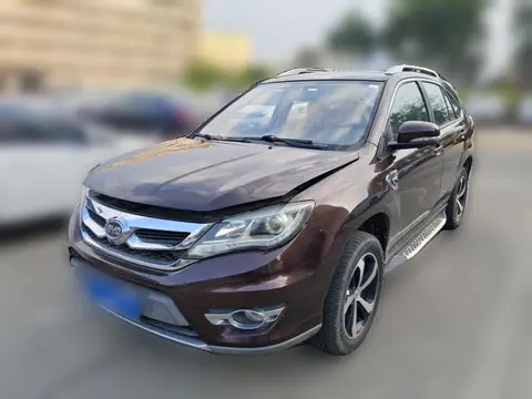 BYD S7 2015