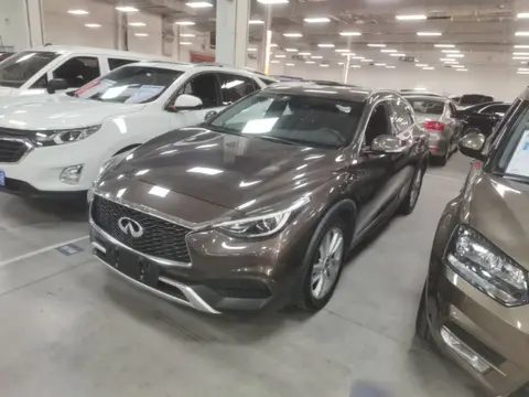 Infiniti QX30 2016