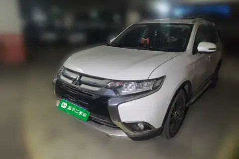 Mitsubishi Outlander 2018