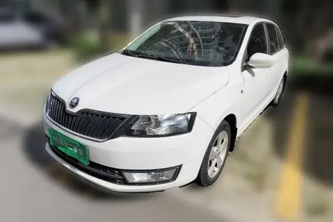 Skoda Rapid Spaceback 2016