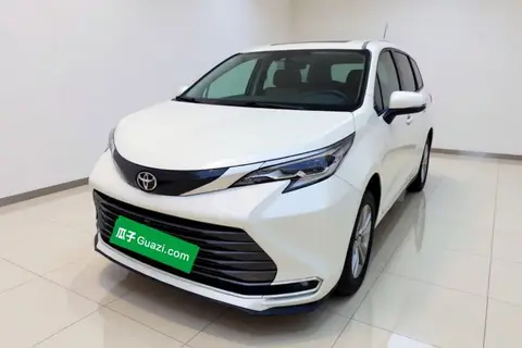 Toyota SIENNA 2024