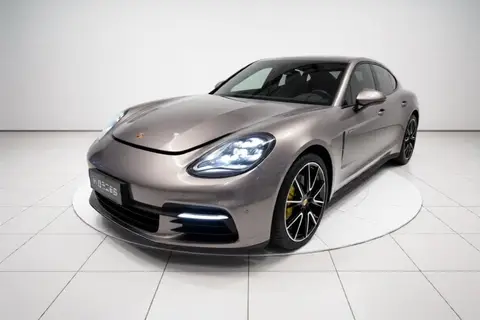 Porsche Panamera 2019