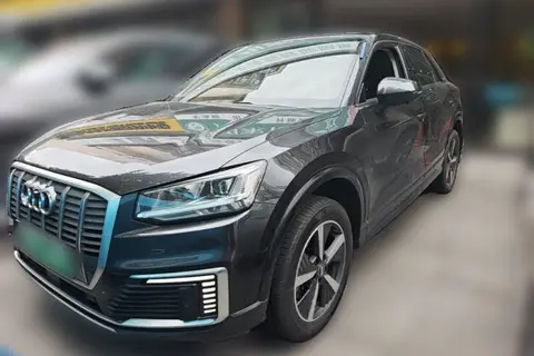 Audi Q2L e-tron 2020
