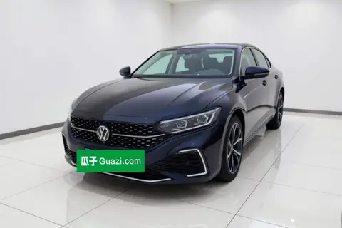 Volkswagen Passat 2022