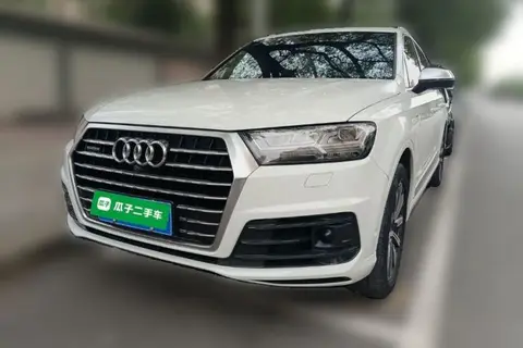 Audi Q7 2015