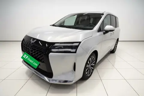 Wuling Xingguang 730 2025