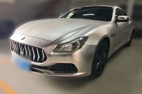 Maserati Quattroporte 2013