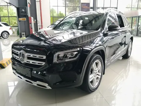 Mercedes-Benz GLB 2023
