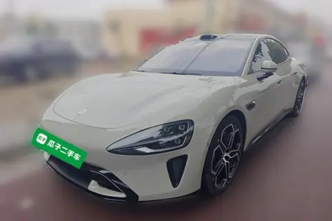 Xiaomi SU7 2024