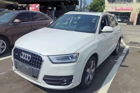 Audi Q3 2015