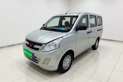 Wuling Rongguang V 2015