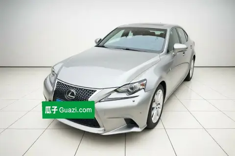 Lexus IS 2016