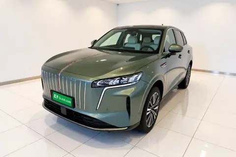 Hongqi HS6 PHEV 2025