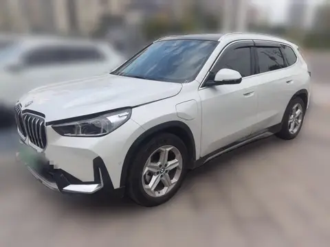 BMW iX1 2026