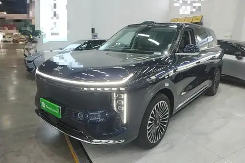 IM Motors LS9 2025