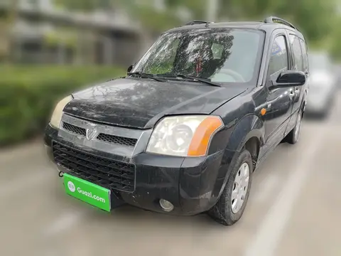 Foton Midi 2012