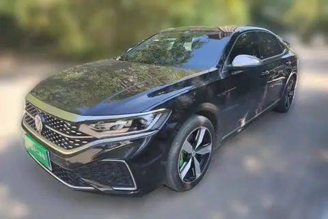 Volkswagen Passat 2022