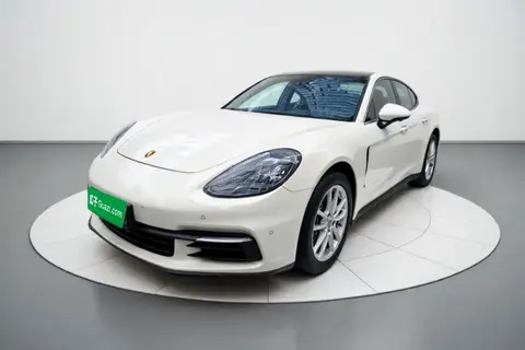 Porsche Panamera 2018