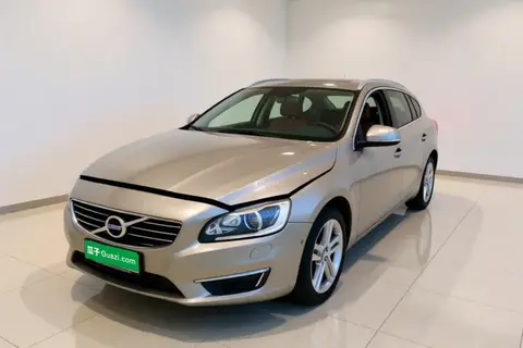 Volvo V60 2015