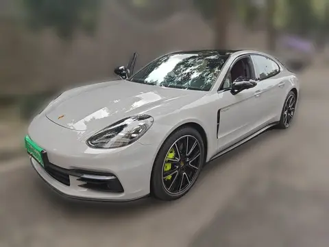 Porsche Panamera 2019