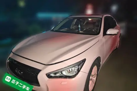 Infiniti Q50L 2015