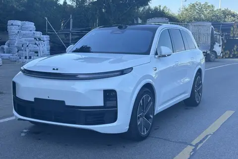 Li L8 2025