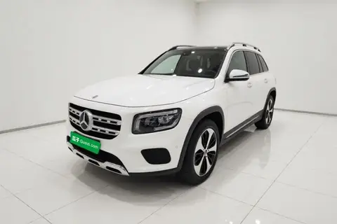 Mercedes-Benz GLB 2023