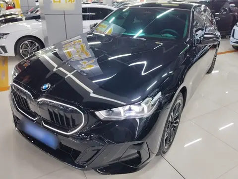 BMW 5 Series 2025