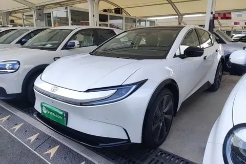 Toyota bZ5 2025