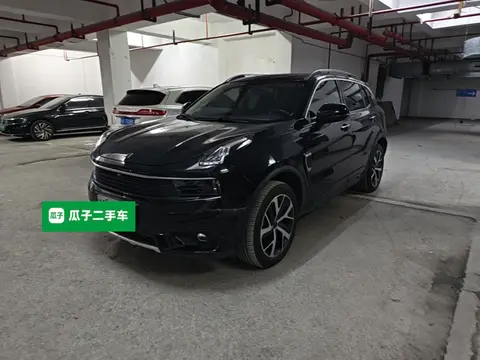 Lynk & Co 01 EM-P 2019