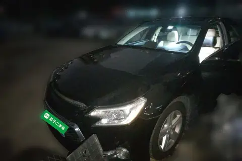 Toyota Reiz 2013