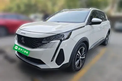Peugeot 5008 2021