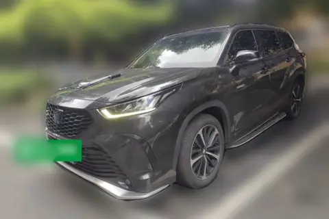 Toyota Crown Kluger 2021