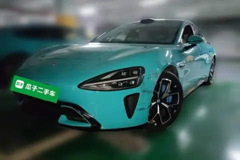 Xiaomi SU7 2024