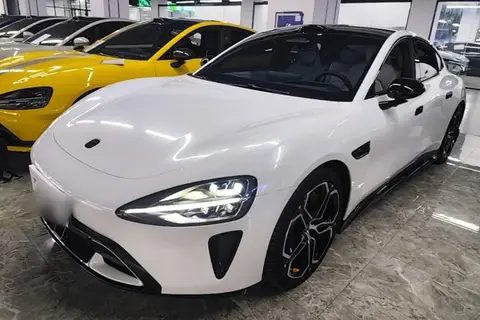 Xiaomi SU7 2024