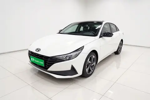 Hyundai Elantra 2021