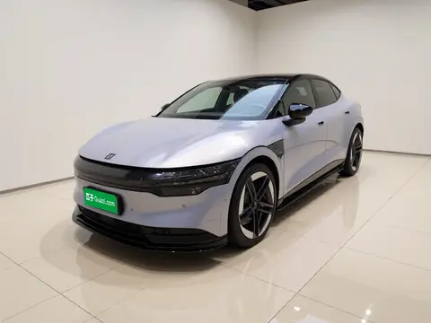 ZEEKR 007 2024