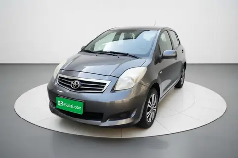 Toyota Yaris 2011
