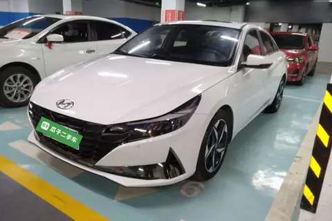 Hyundai Elantra 2021