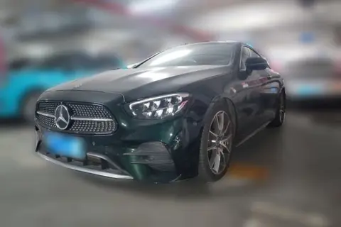 Mercedes-Benz E-Class 2022