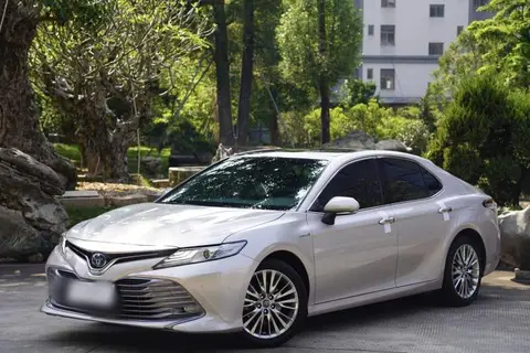 Toyota Camry 2019