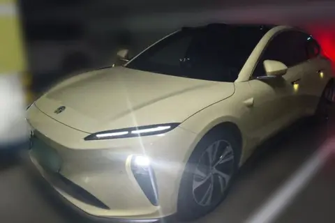 NIO ET5 2023