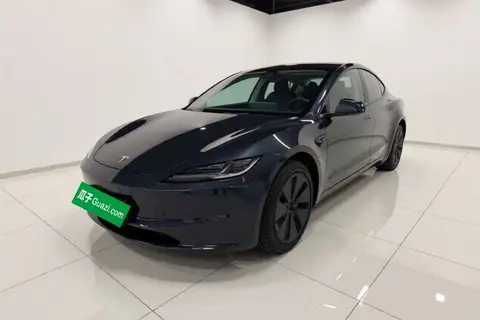 Tesla Model 3 2025