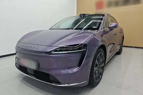 Luxeed Luxeed R7 2025