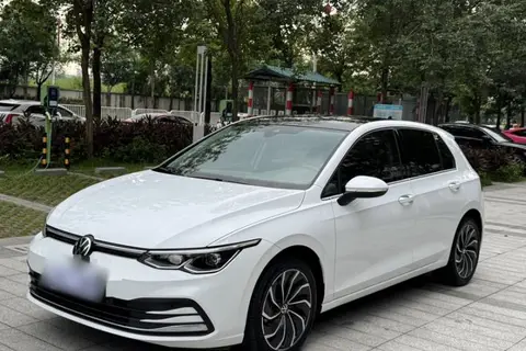 Volkswagen Golf 2021
