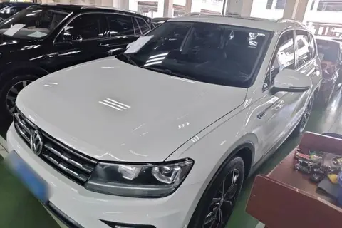 Volkswagen Tiguan L 2020
